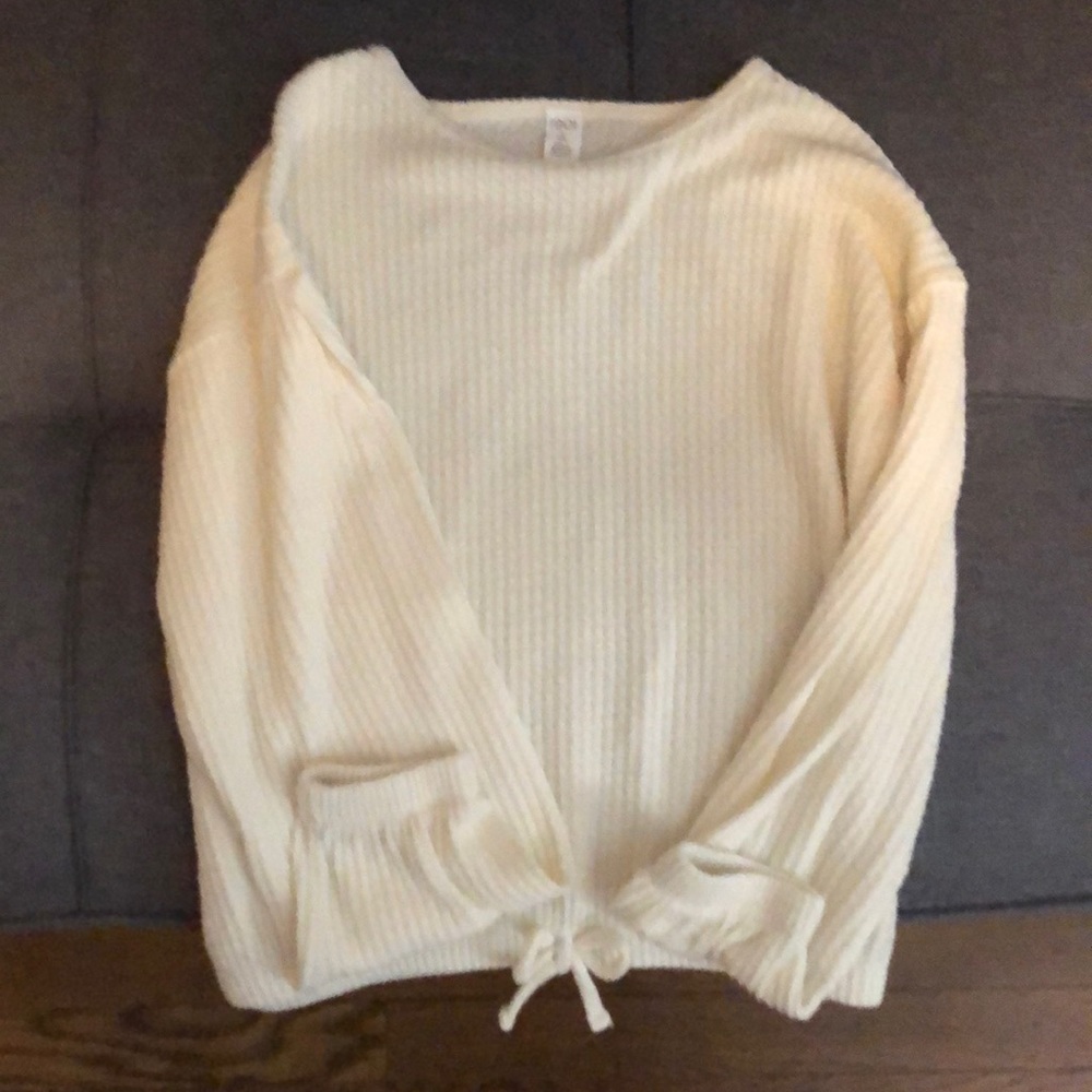 Nordstrom 1901 girls top (size 10/12)